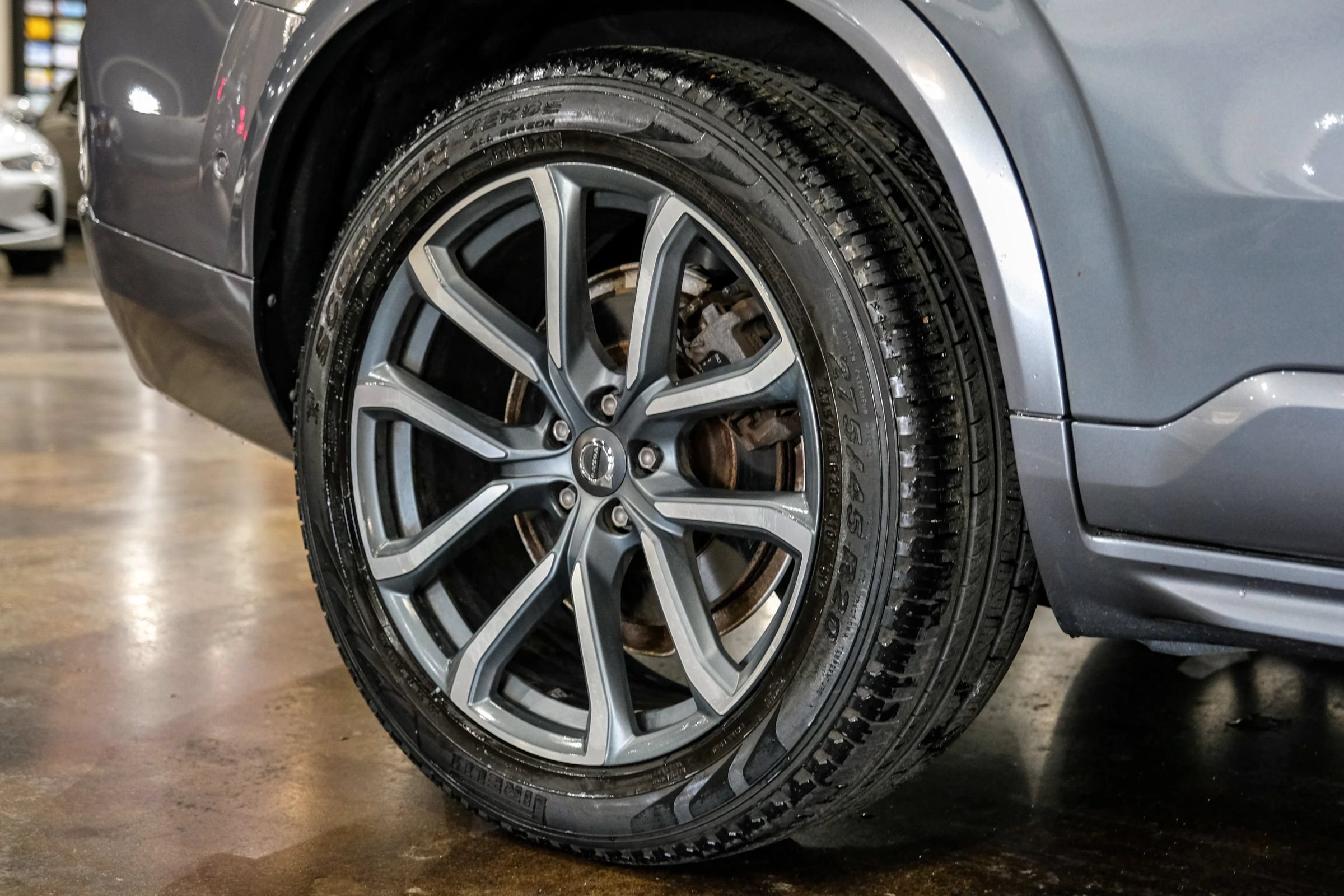Used 2017 Volvo XC90 T6 Momentum w/ Convenience Package AWD/4WD image 58