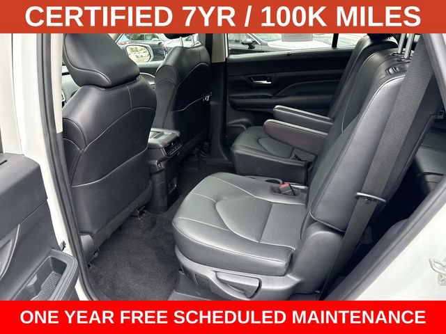 Used 2024 Toyota Grand Highlander AWD image 17