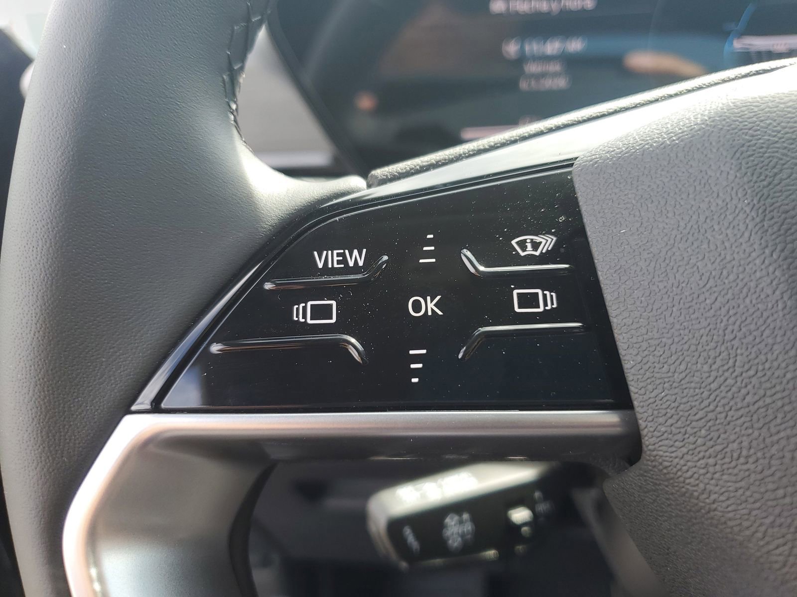 New 2025 Audi Q6 e-tron Premium Plus AWD/4WD image 30