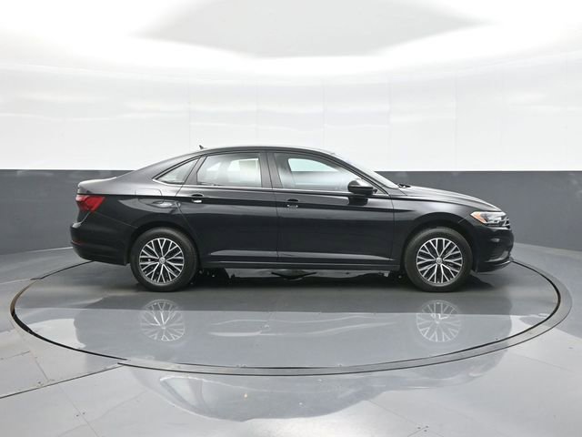 Used 2021 Volkswagen Jetta SE image 8