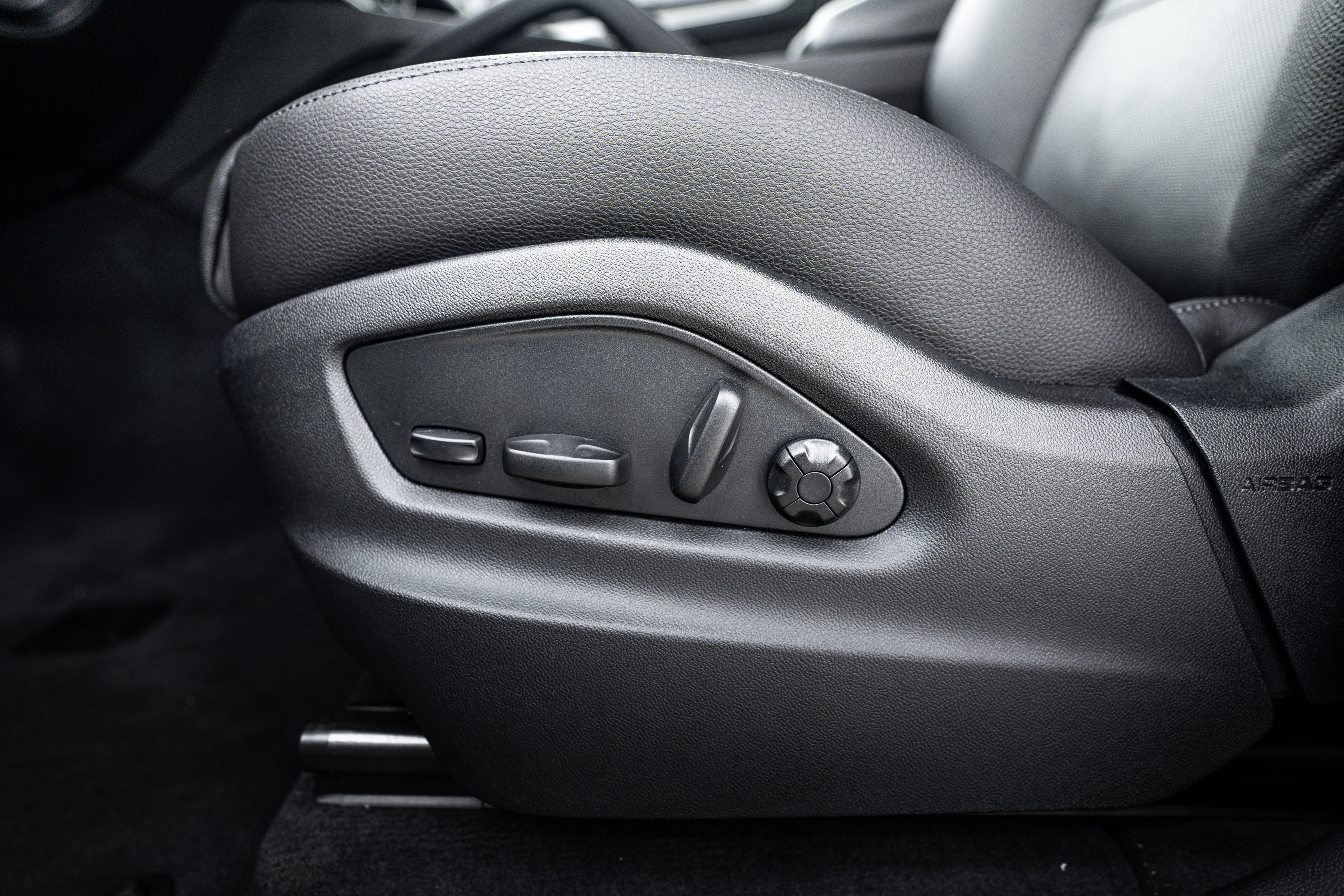 New 2026 Porsche Cayenne AWD/4WD image 19