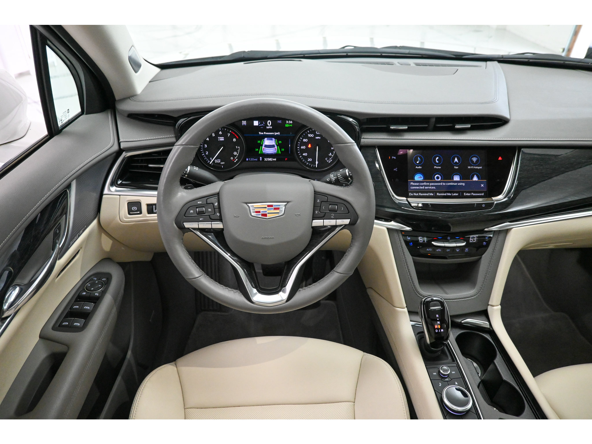 Certified 2023 Cadillac XT6 Premium Luxury w/ Technology Package AWD/4WD image 32