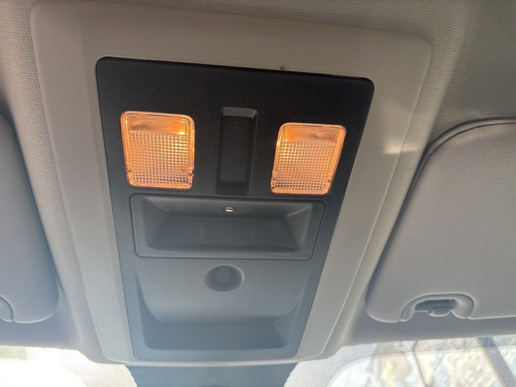 Used 2017 RAM 2500 Tradesman w/ Chrome Appearance Group image 16