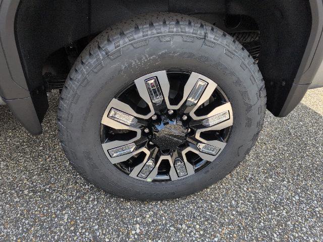 New 2025 GMC Sierra 2500 Denali w/ Denali Reserve Package image 5