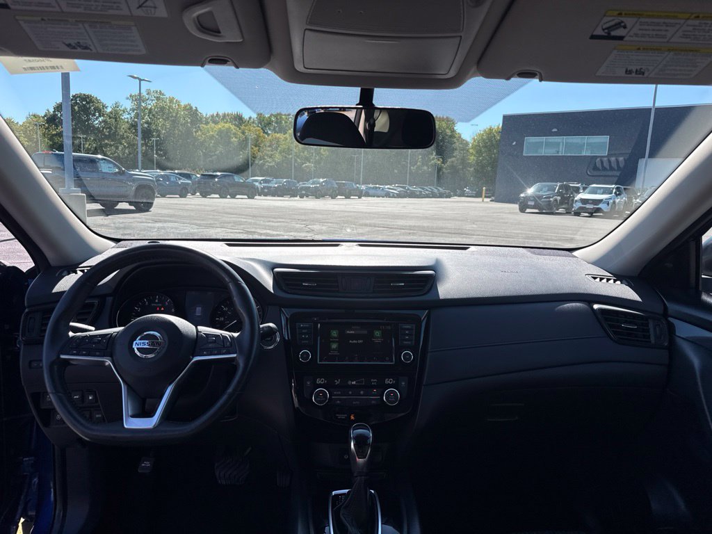 Used 2018 Nissan Rogue SV w/ Premium Package AWD/4WD image 23