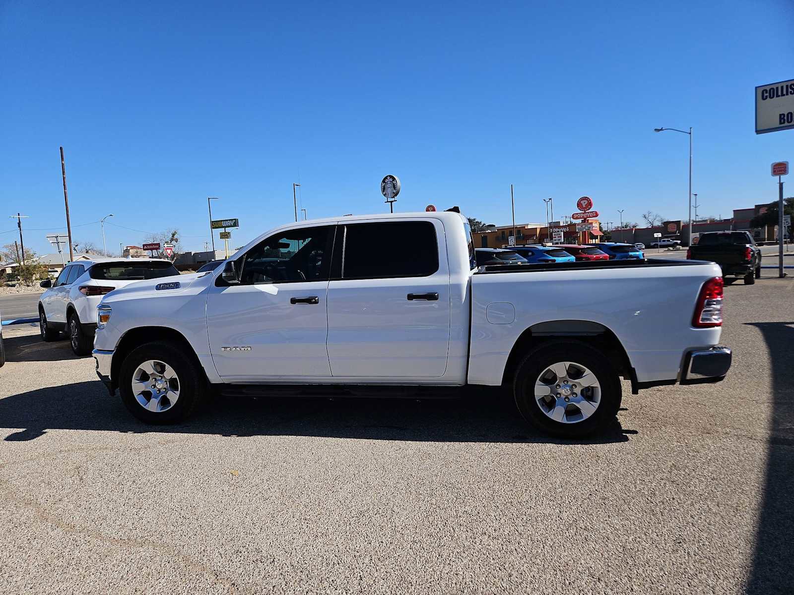 Used 2024 RAM 1500 Lone Star AWD/4WD image 5