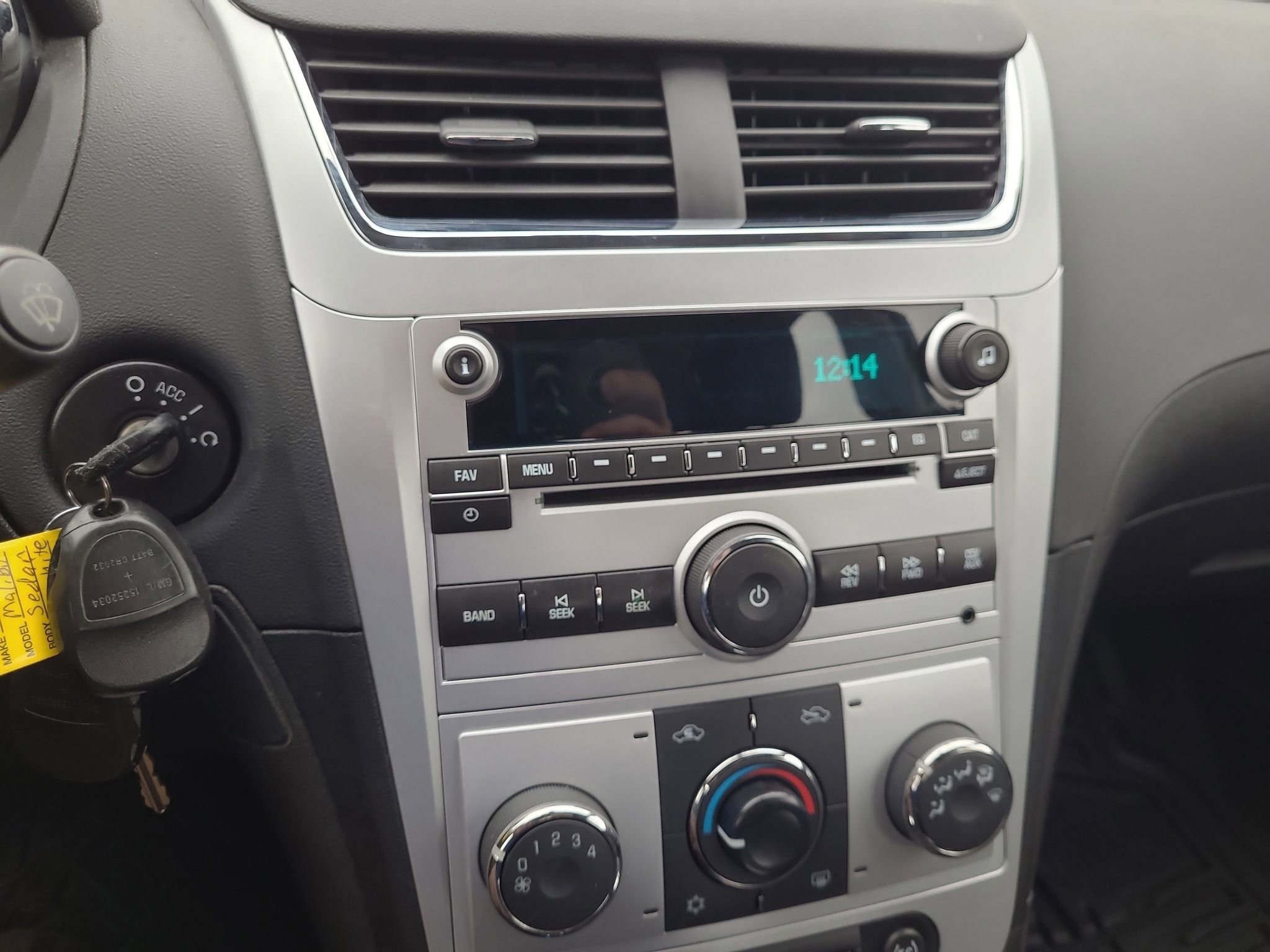 Used 2011 Chevrolet Malibu LT image 14