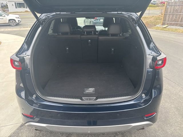 Used 2025 MAZDA CX-5 Signature image 13