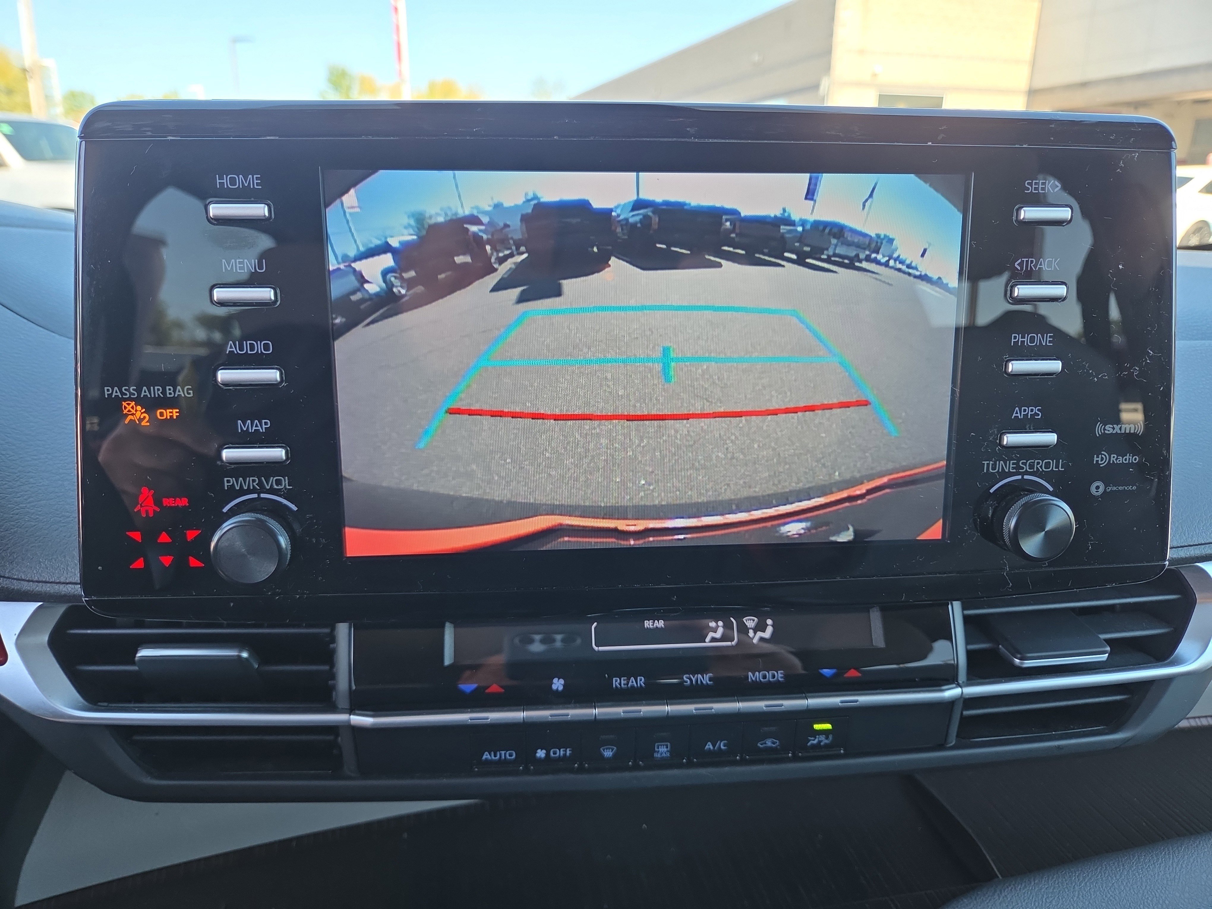 Certified 2021 Toyota Sienna LE image 25