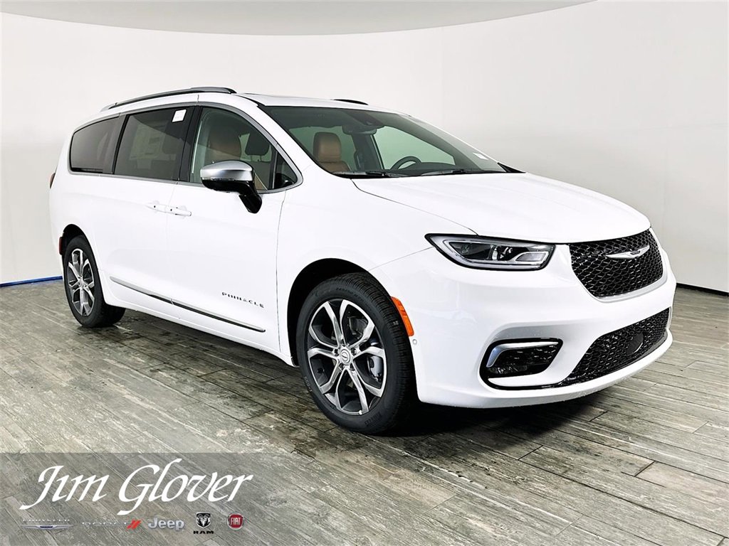 New 2026 Chrysler Pacifica Pinnacle w/ Trailer Tow Group