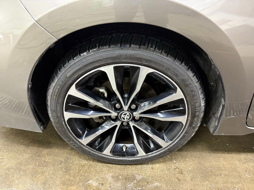Used 2019 Toyota Corolla SE FWD image 22