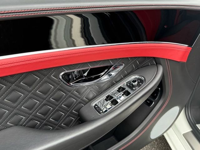 Used 2021 Bentley Continental GT image 28
