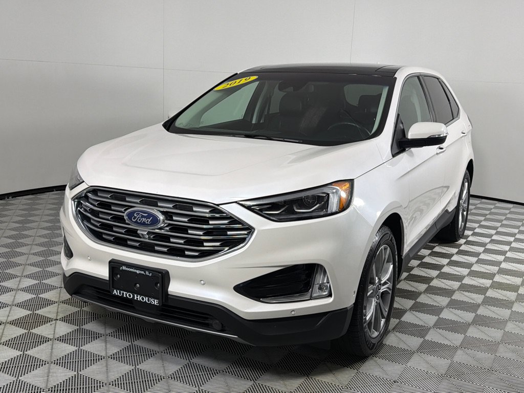 Used 2019 Ford Edge Titanium w/ Equipment Group 301A AWD/4WD image 10