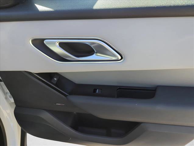 Used 2025 Land Rover Range Rover Velar S image 28