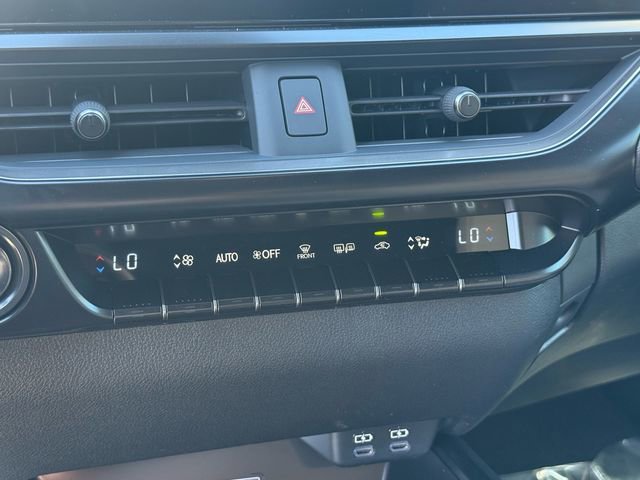 New 2026 Lexus UX 300h FWD image 21