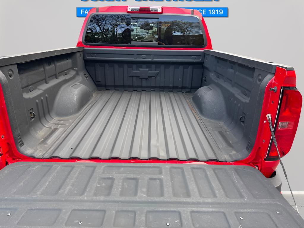 Used 2017 Chevrolet Colorado Z71 AWD/4WD image 12