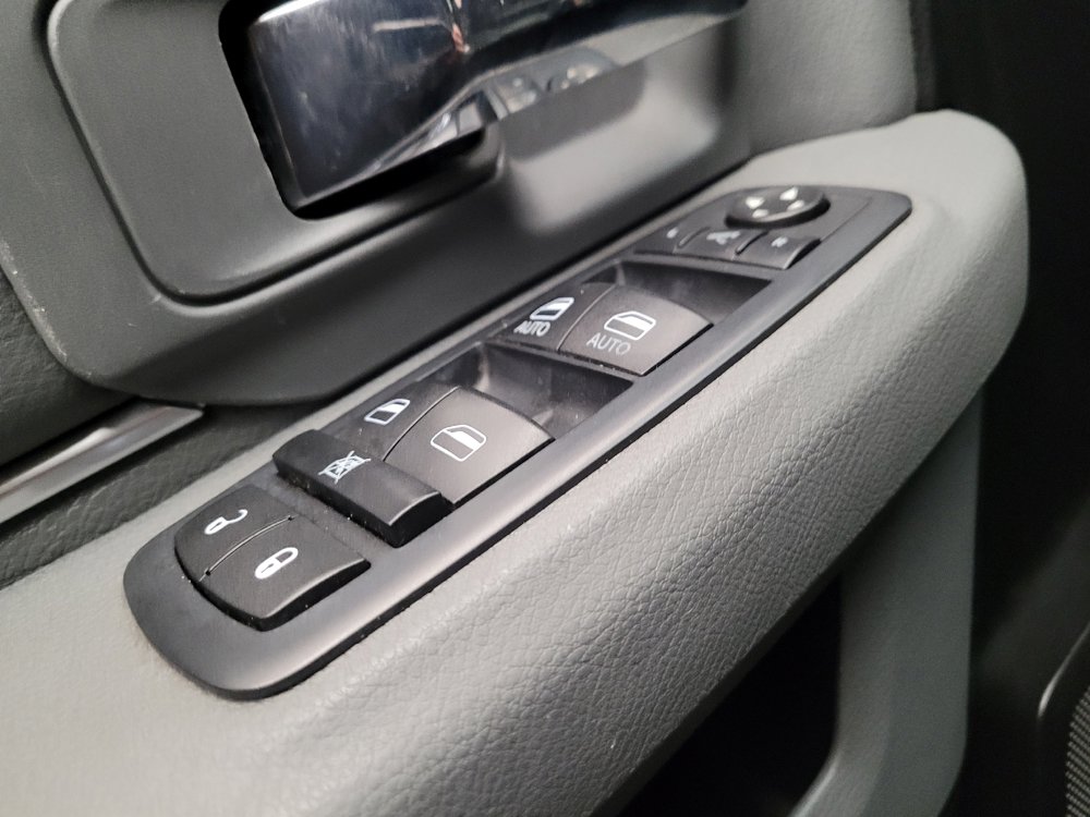 Used 2017 RAM 1500 Big Horn RWD image 27