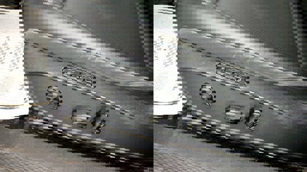 Used 2023 Volkswagen ID.4 Pro S Plus image 12