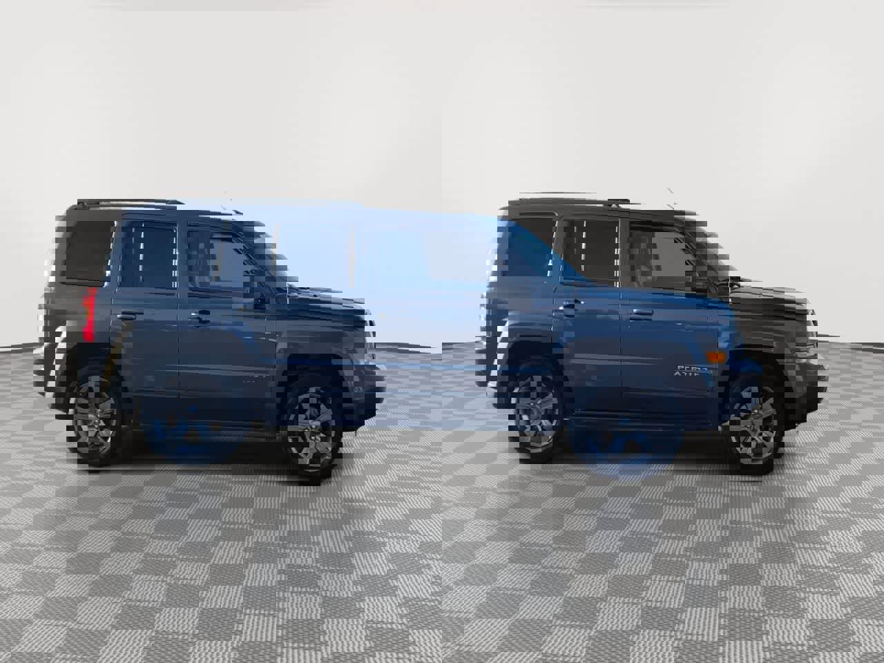 Used 2015 Jeep Patriot High Altitude image 9