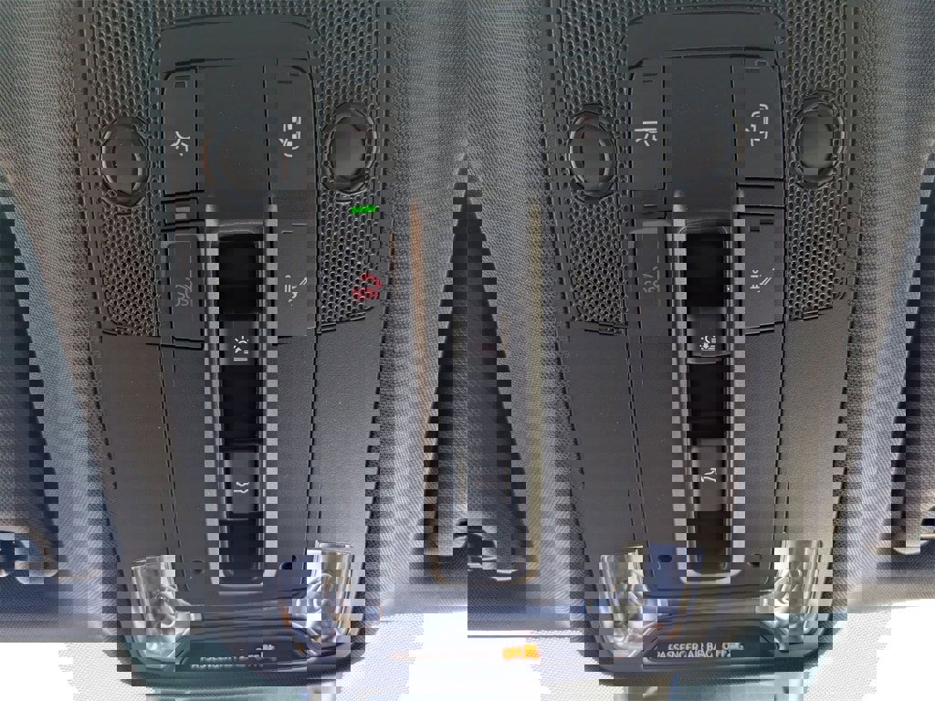 New 2025 Audi Q3 2.0T Premium image 30