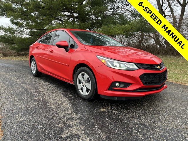 Used 2017 Chevrolet Cruze LS image 1