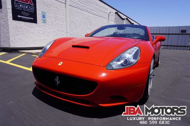 Used 2014 Ferrari California RWD image 82