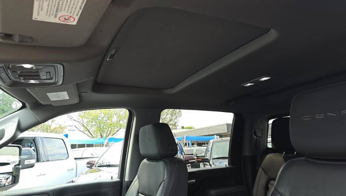 Used 2020 GMC Sierra 3500 Denali w/ Denali Ultimate Package AWD/4WD image 16
