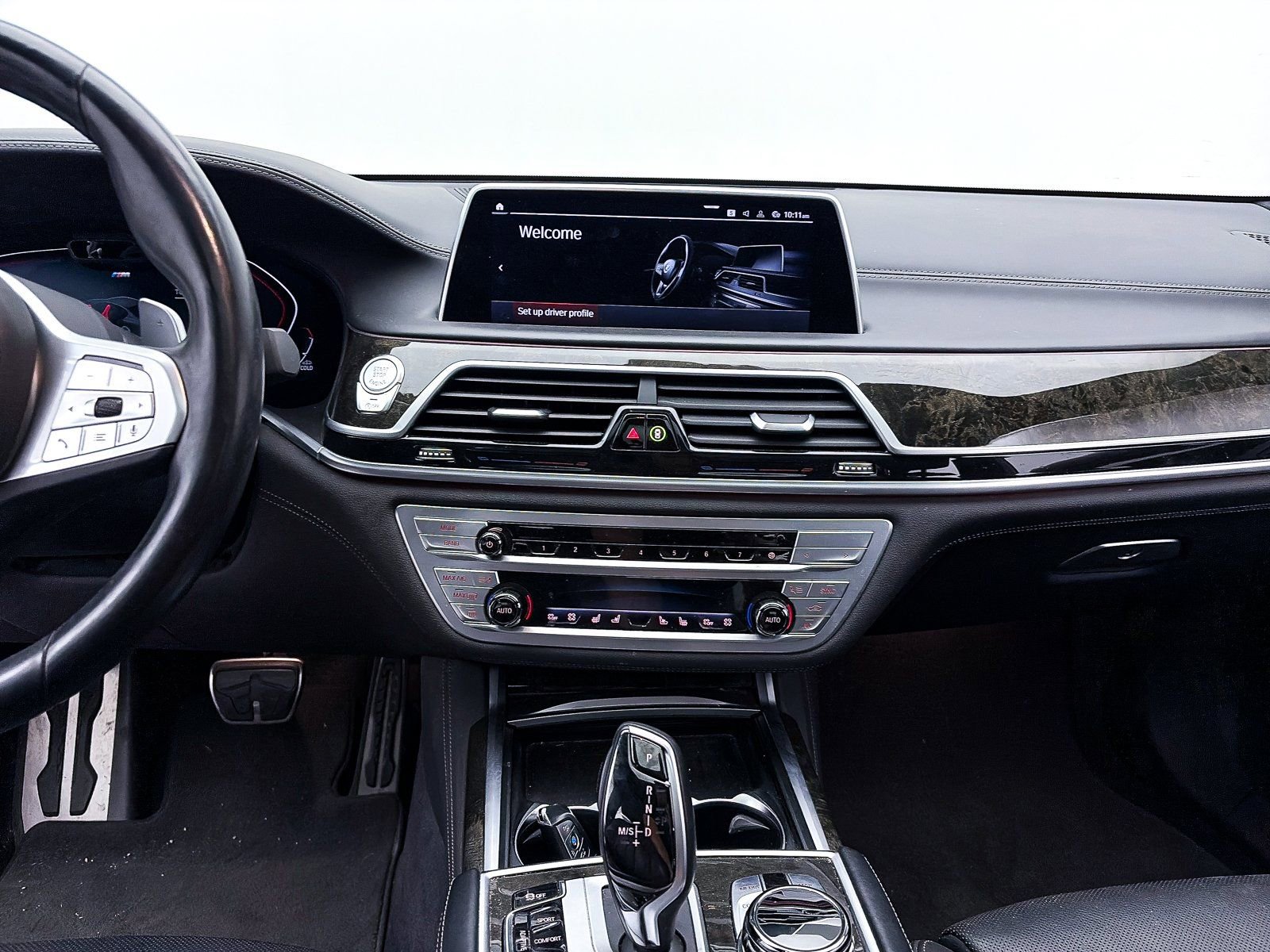 Used 2022 BMW 750i xDrive w/ Luxury Rear Seating Package image 13