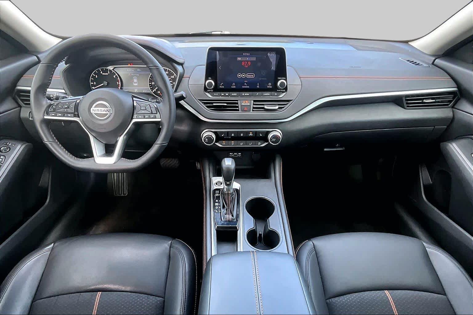 Certified 2021 Nissan Altima 2.5 SR w/ SR Premium Package FWD image 15