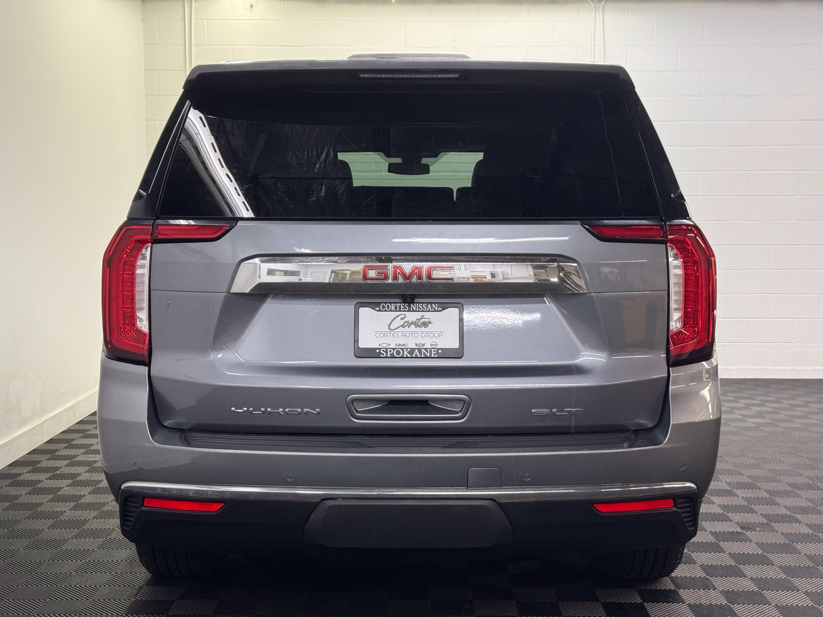 Used 2022 GMC Yukon XL SLT w/ SLT Luxury Package AWD/4WD image 6