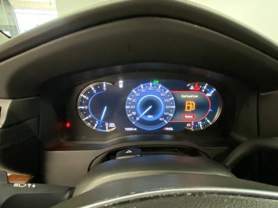 Used 2019 Cadillac Escalade ESV Premium Luxury image 32