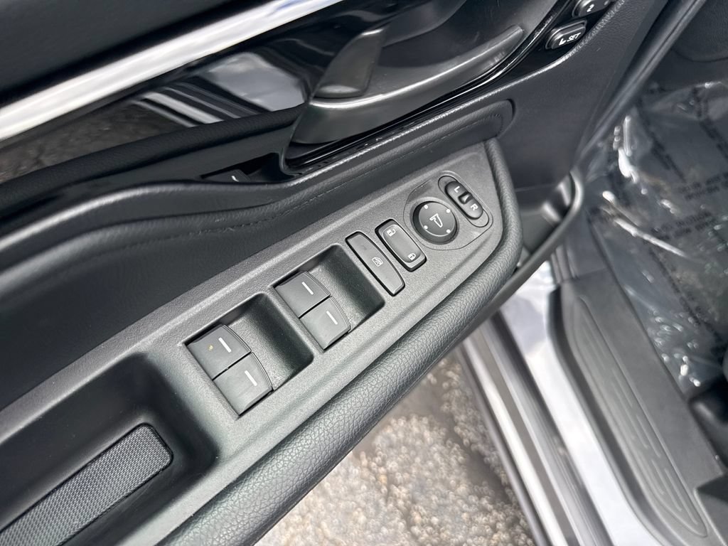 Used 2025 Honda Odyssey Touring image 25