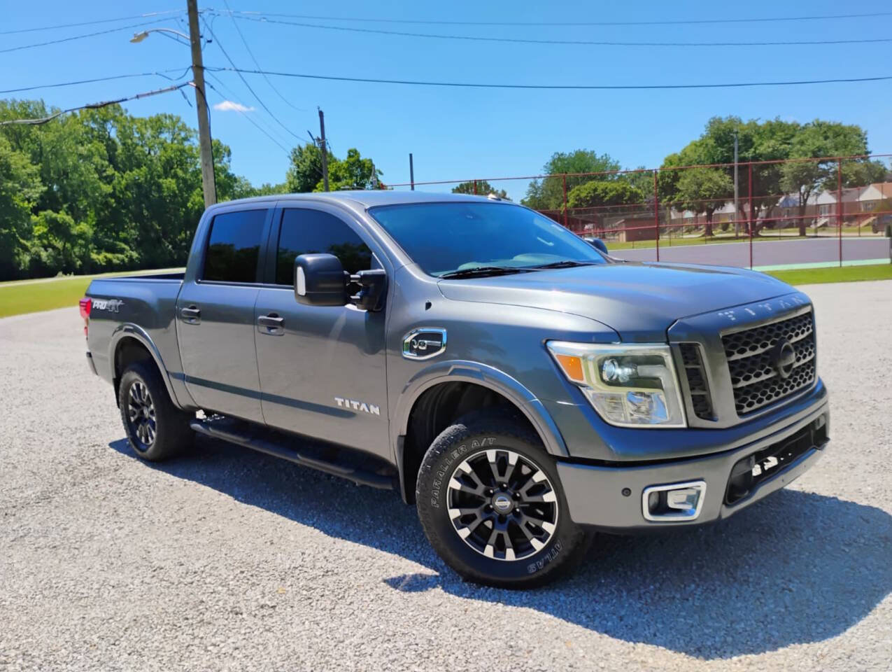 Used 2017 Nissan Titan PRO-4X w/ Pro-4x Convenience Package