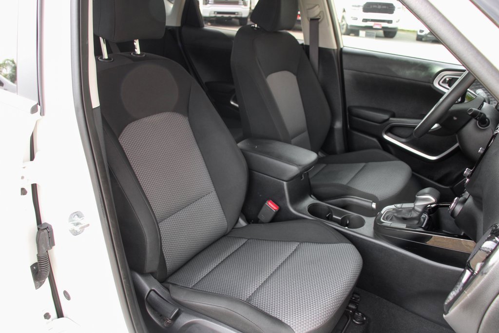 Used 2023 Kia Soul S image 34