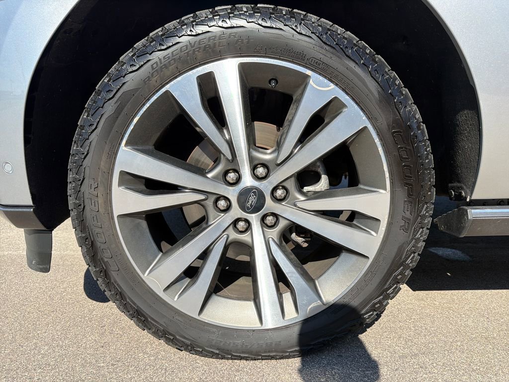 Used 2020 Ford Expedition Max Limited w/ Equipment Group 302A AWD/4WD image 27
