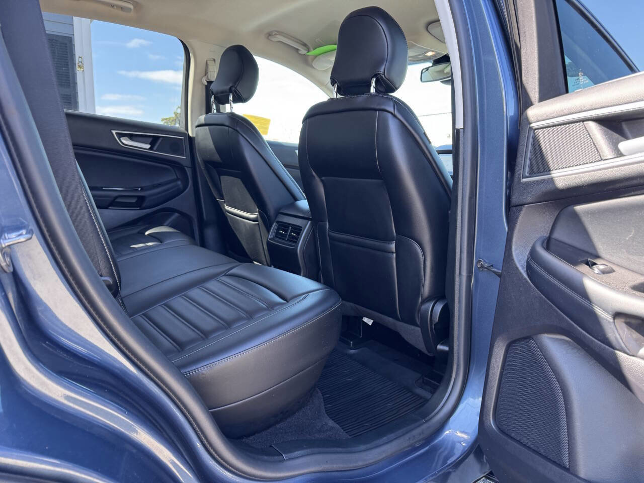 Used 2019 Ford Edge SEL w/ Equipment Group 201A image 32