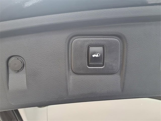Used 2024 Nissan Murano SL image 17