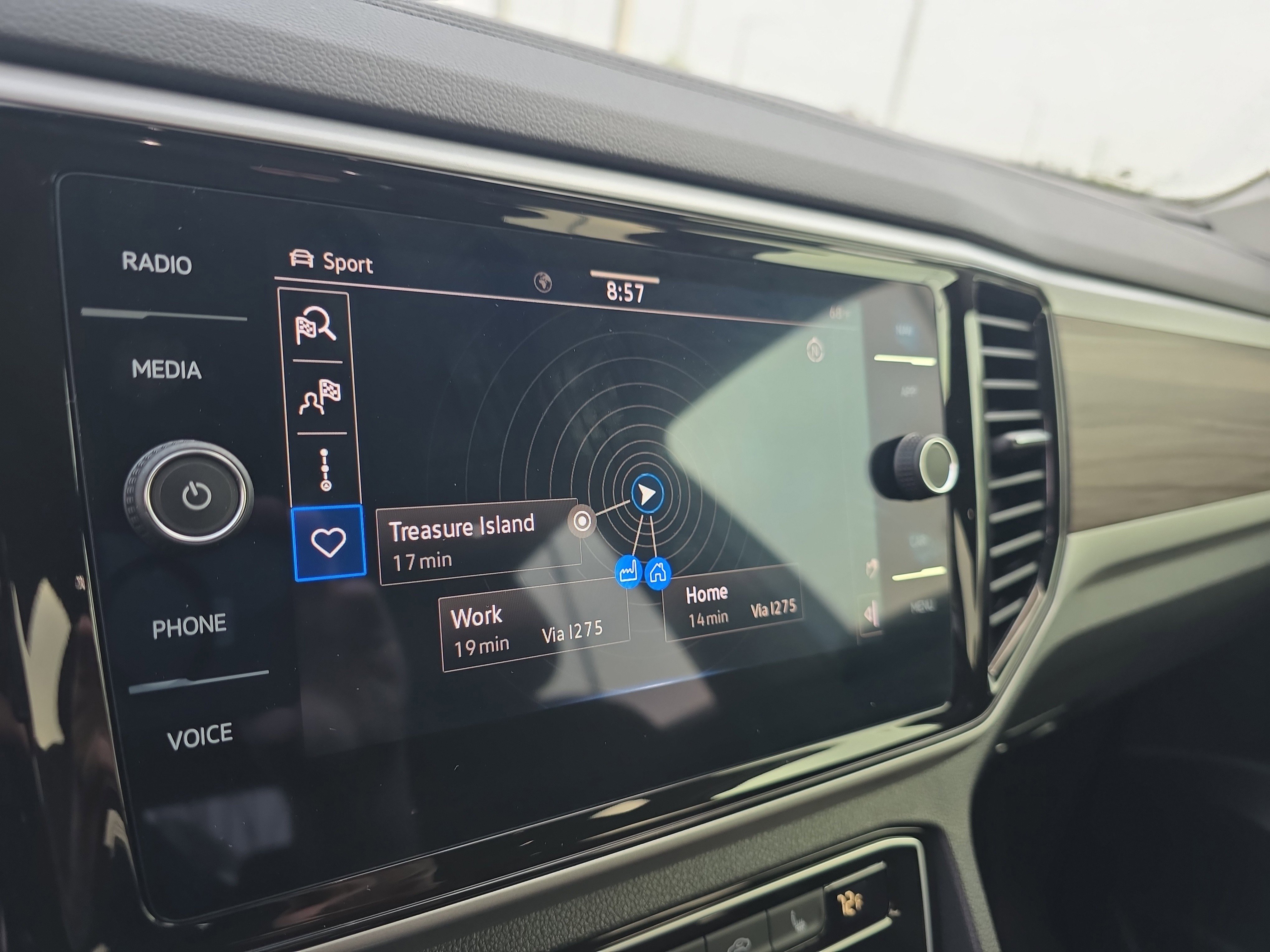 Used 2023 Volkswagen Atlas SEL image 24