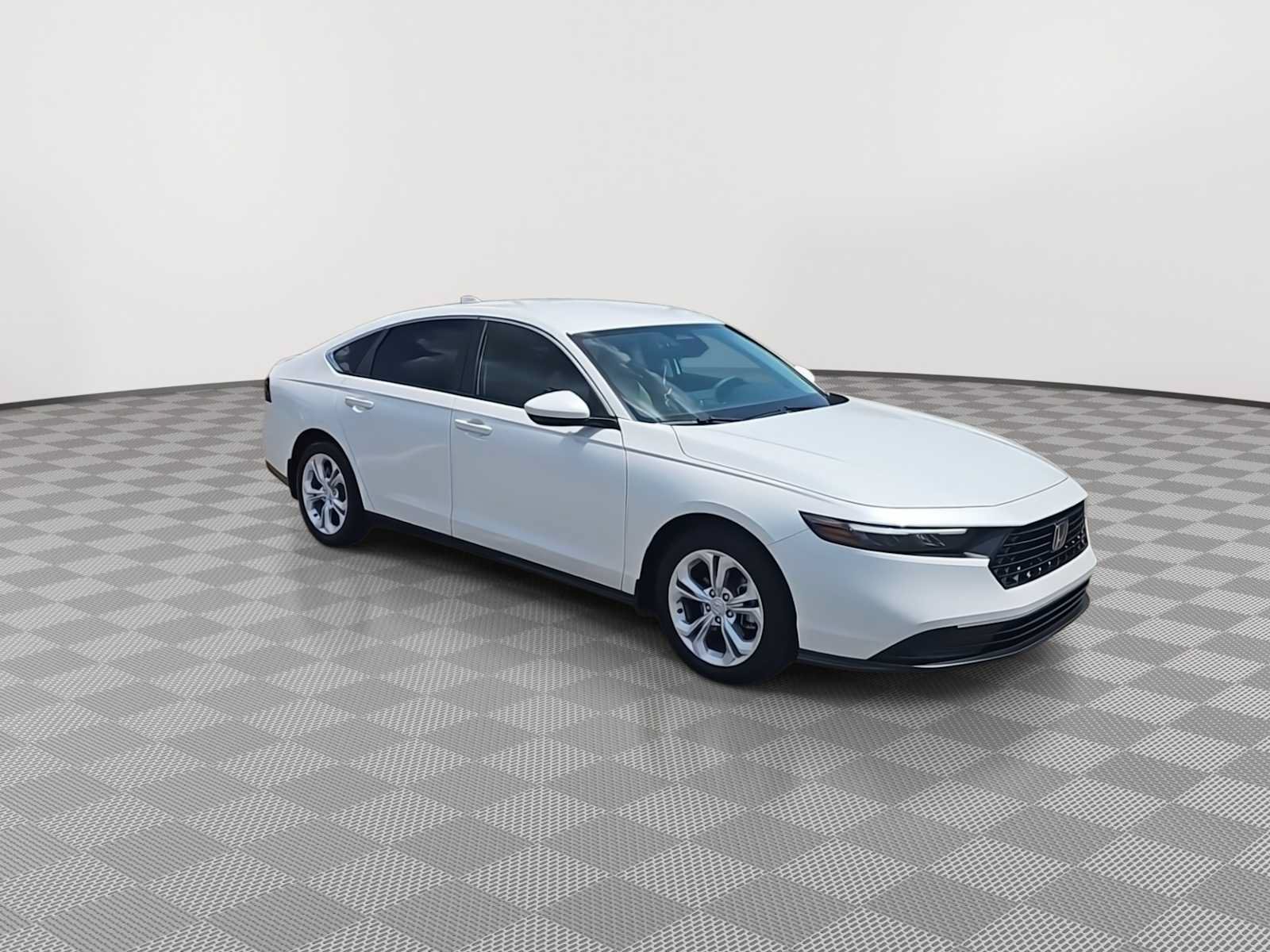 Certified 2025 Honda Accord LX image 2