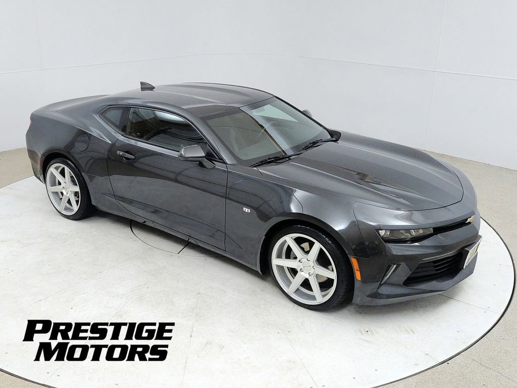 Used 2016 Chevrolet Camaro LT RWD image 13