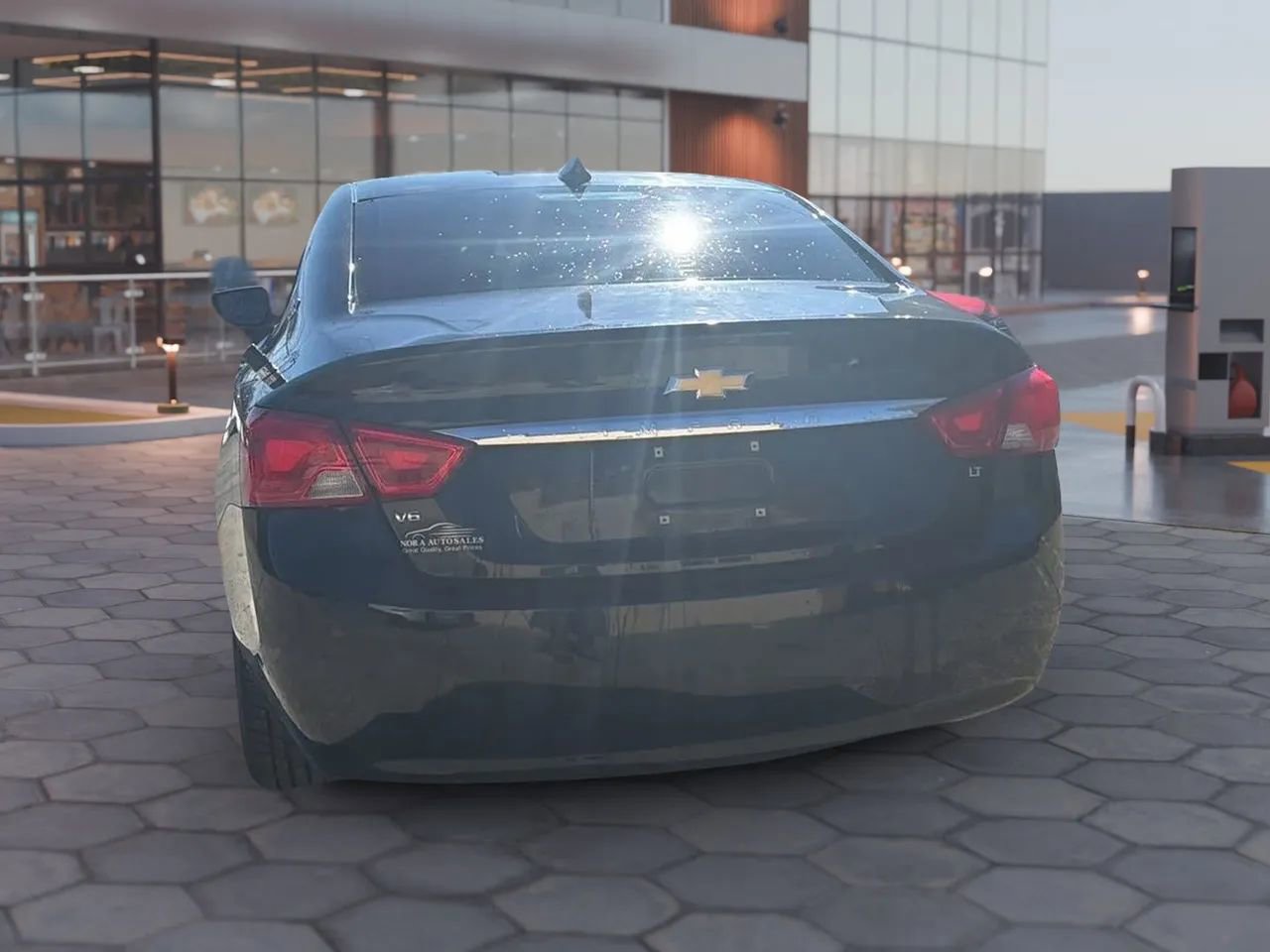 Used 2018 Chevrolet Impala LT image 9