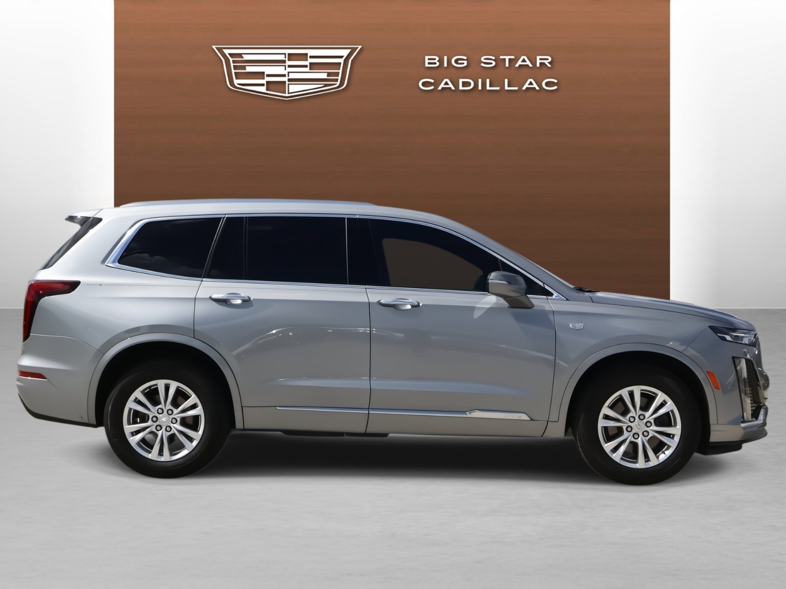 Certified 2024 Cadillac XT6 Luxury FWD image 6