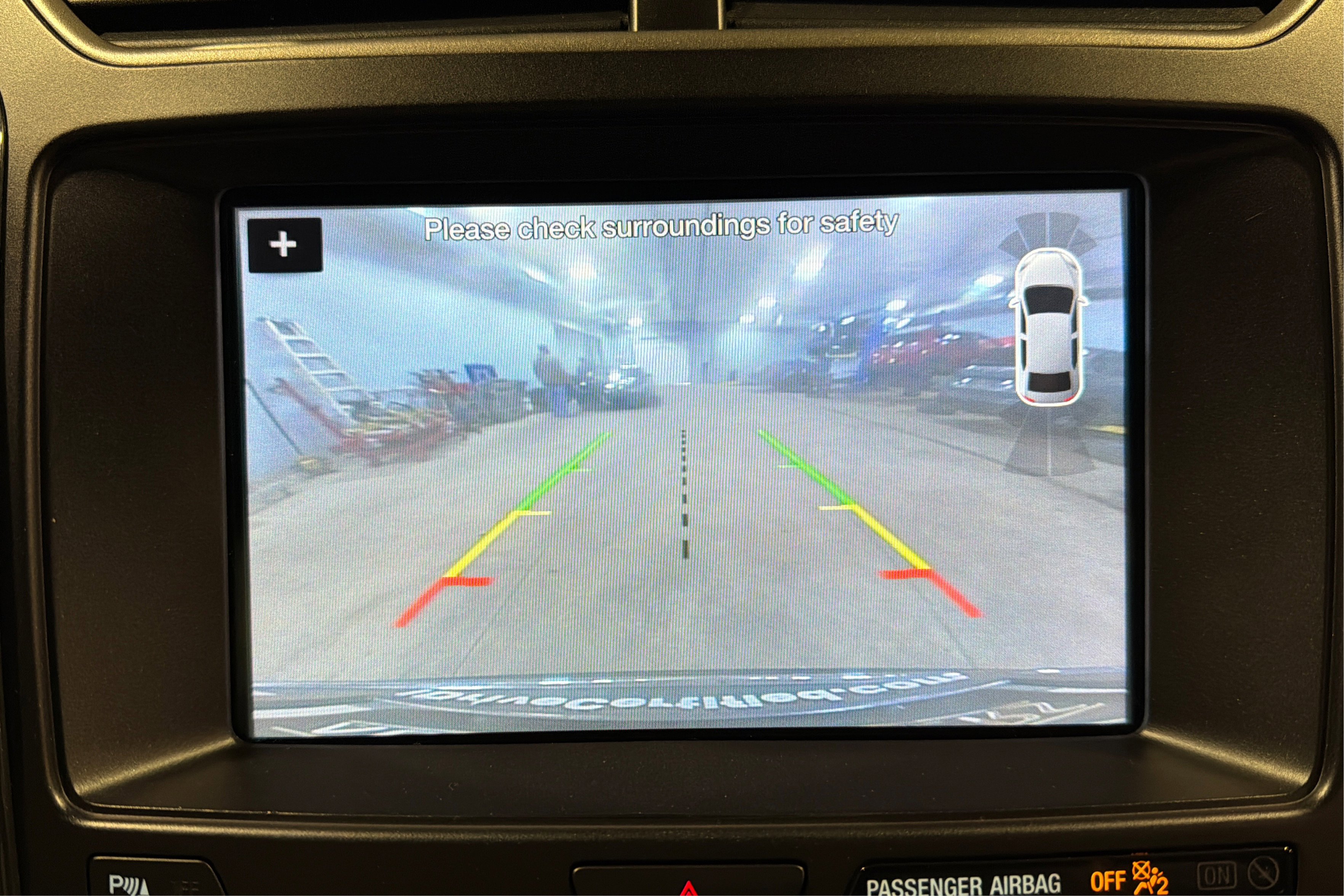 Used 2018 Ford Explorer XLT w/ Equipment Group 202A AWD/4WD image 29