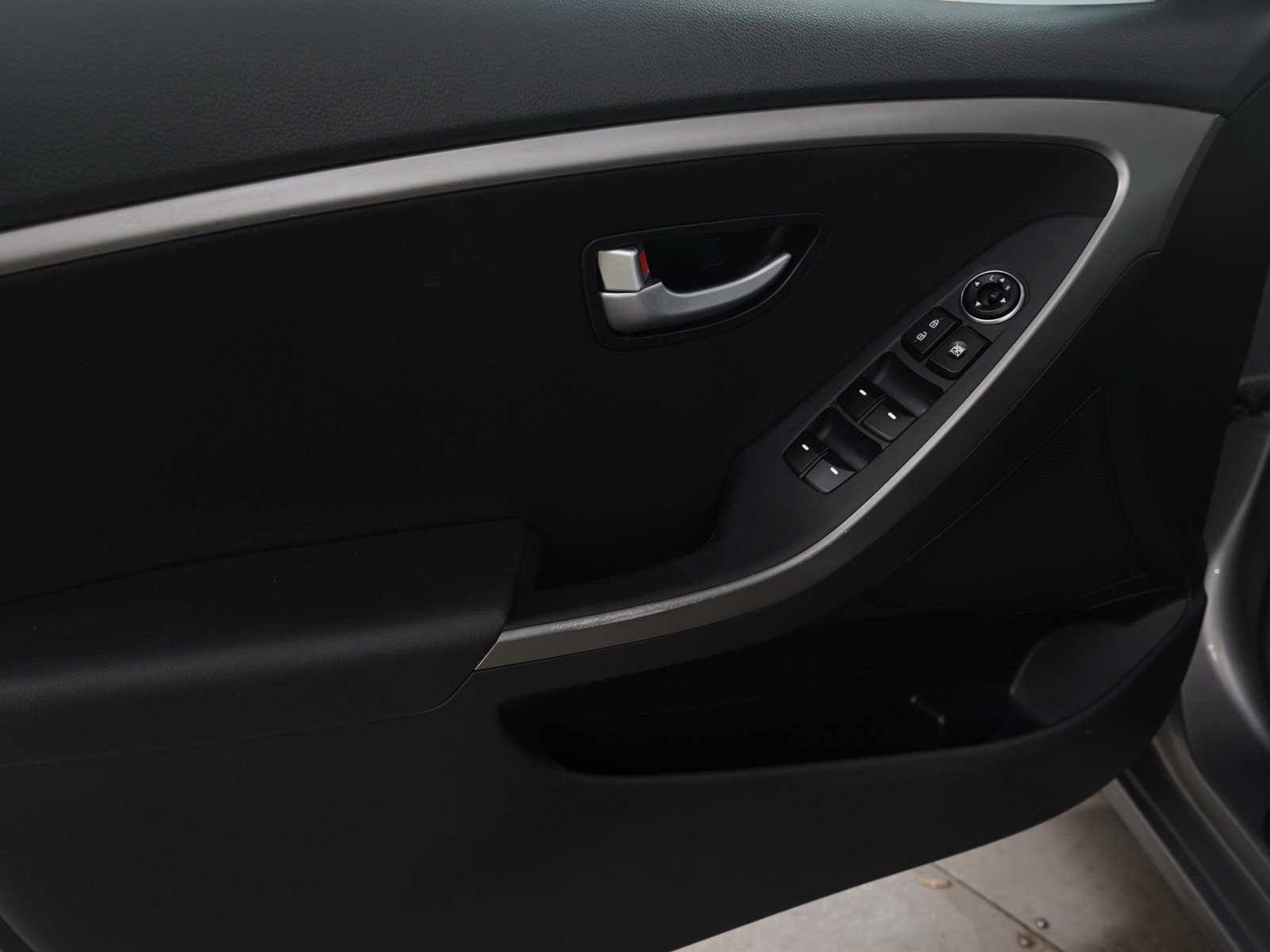 Used 2013 Hyundai Elantra GT image 23