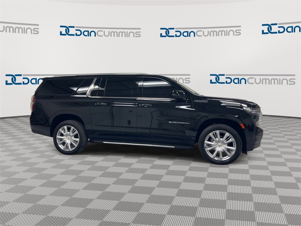Used 2024 Chevrolet Suburban High Country image 9