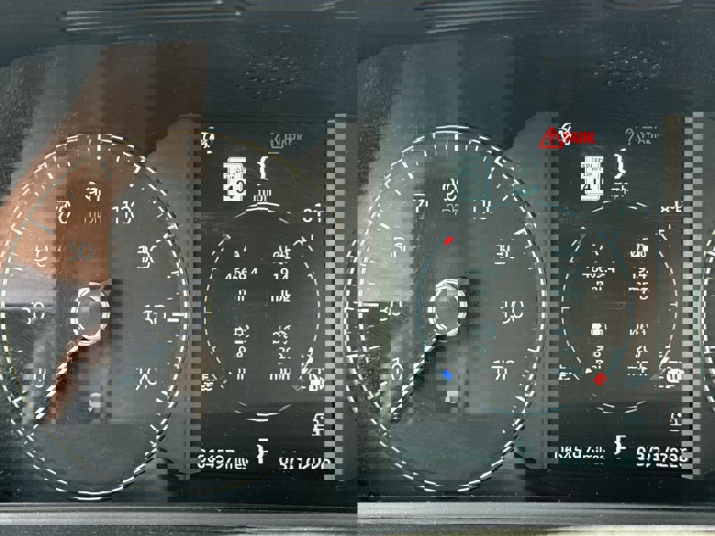 Used 2019 Land Rover Range Rover Velar S image 24