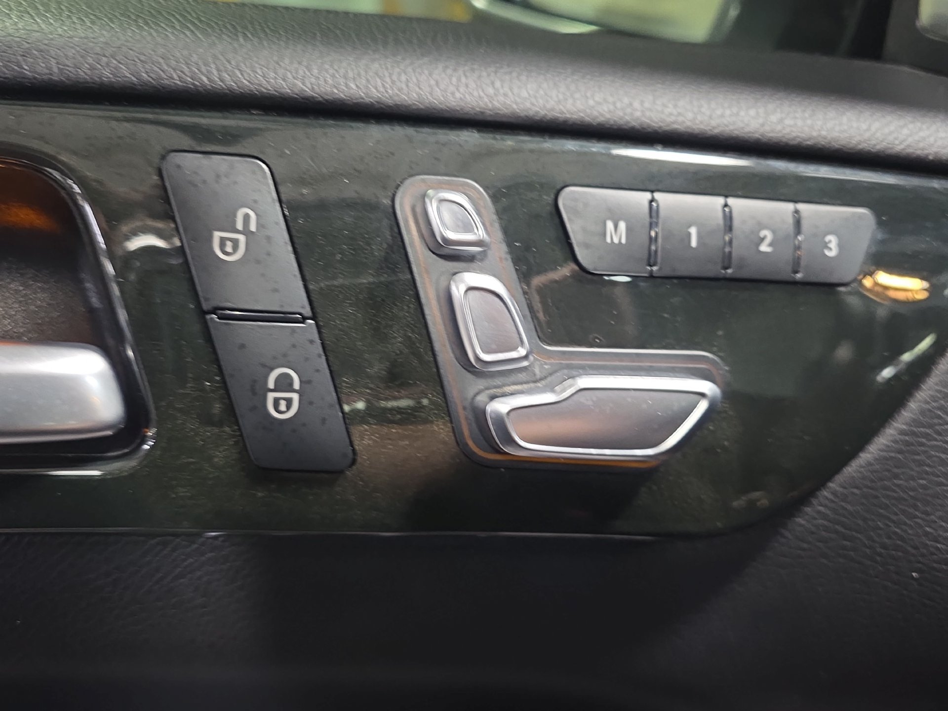 Certified 2019 Mercedes-Benz GLS 450 4MATIC image 28