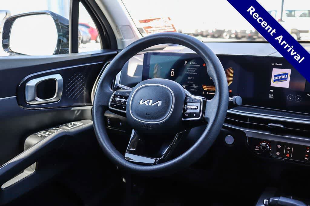 Used 2024 Kia Sorento LX FWD image 15