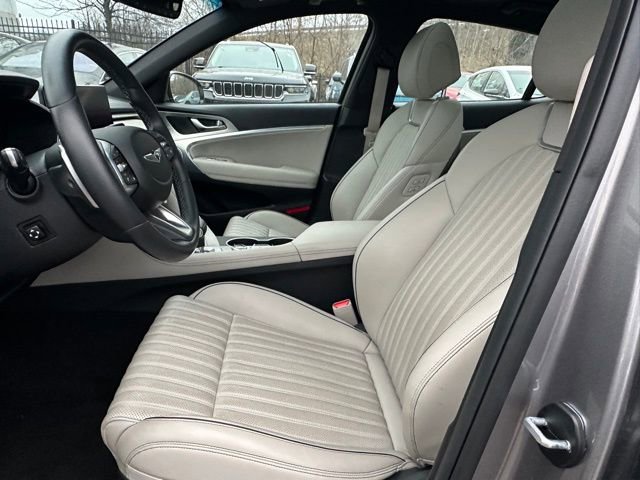 Used 2023 Genesis G70 2.0T w/ Sport Prestige Package image 8