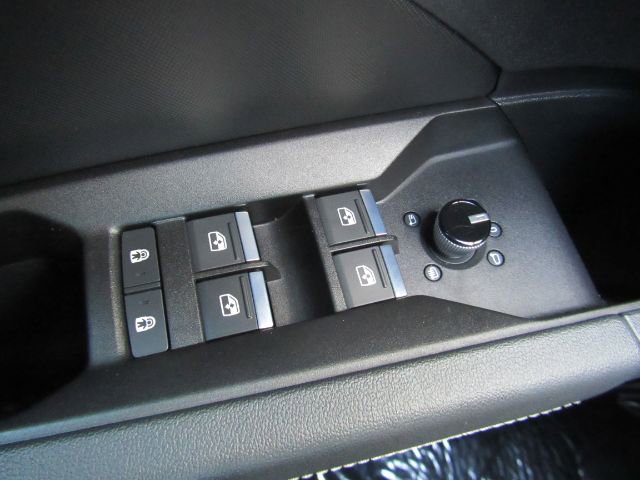 Used 2022 Audi Q4 e-tron Premium Plus w/ Premium Plus image 37